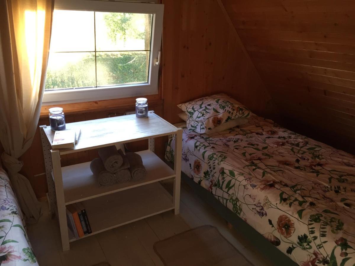 Domek Nad Jeziorem Otalzyno Pomieczyno Exteriér fotografie